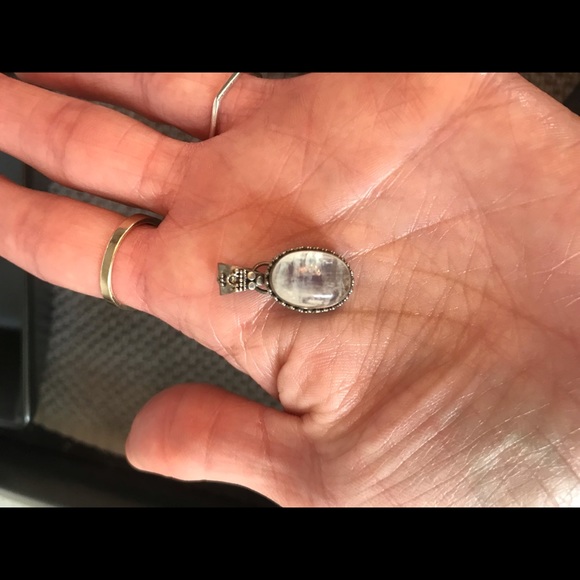 Sterling silver and moonstone pendant - Picture 4 of 10